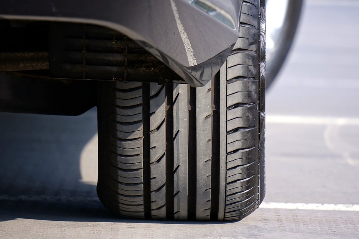 3 conseils pour éviter les crevaisons de pneu