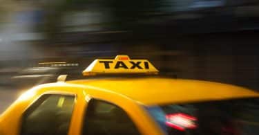 équipements à prévoir pour devenir chauffeur de taxi